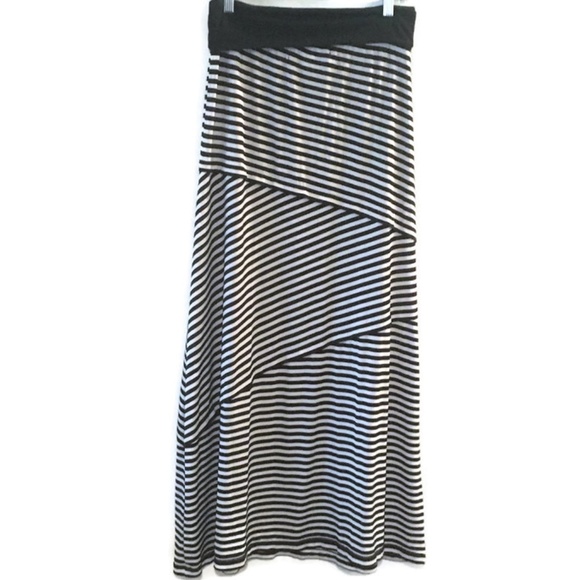 Max Studio Dresses & Skirts - Max Studio Black Striped Knit Maxi Skirt ~ Medium